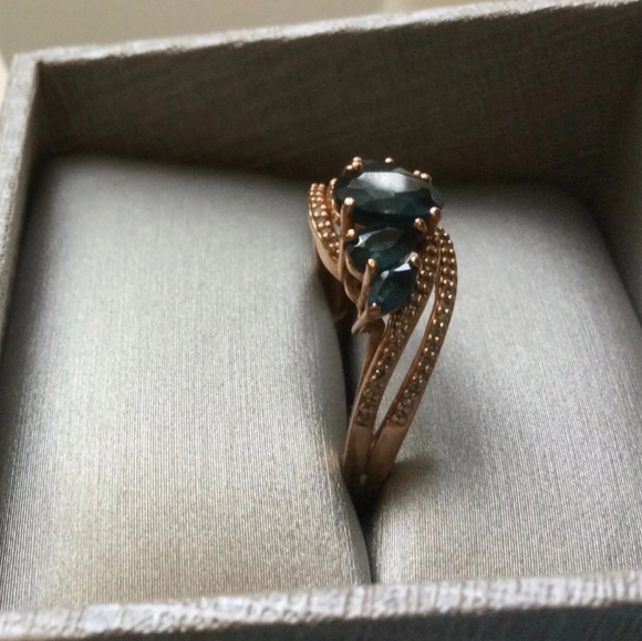 10k Rose Gold Diamond & Blue Topaz Ring - Picture 8 of 10